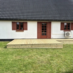 ny træterrasse